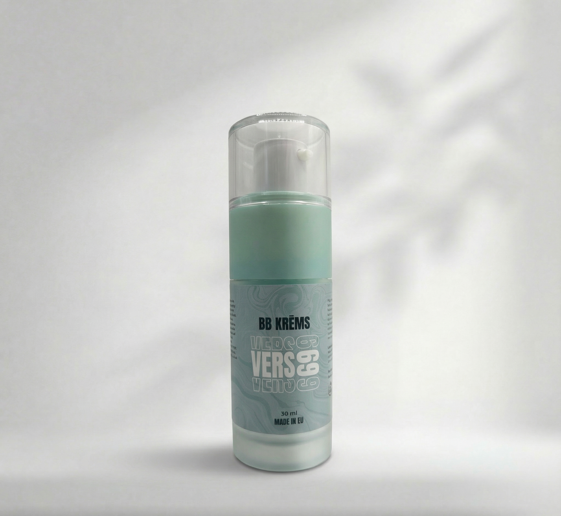 Viegls BB krēms MEDIUM tonī ar niacinamīdu ādas toni izlīdzinošai kopšanai, 30 ml